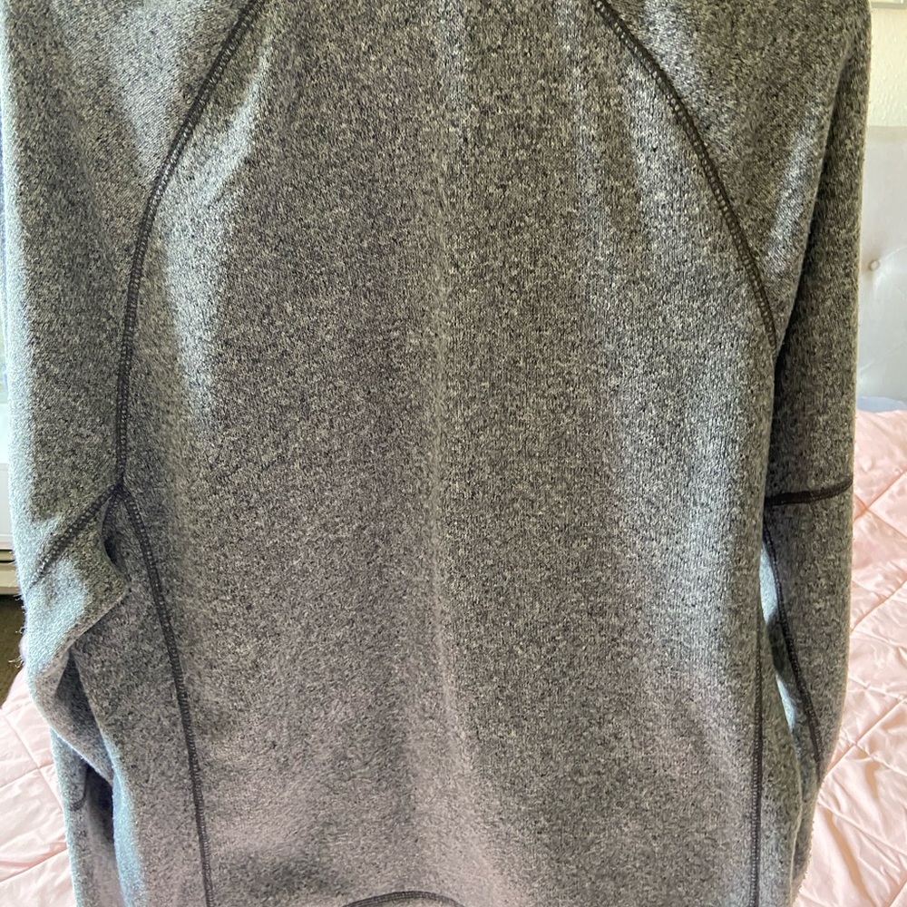 Gray old navy sports sweater